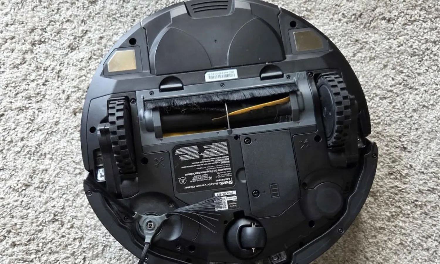 7 Best Robot Vacuums under $250: Affordable and Performance Shark RV2110 self-cleaning brushroll