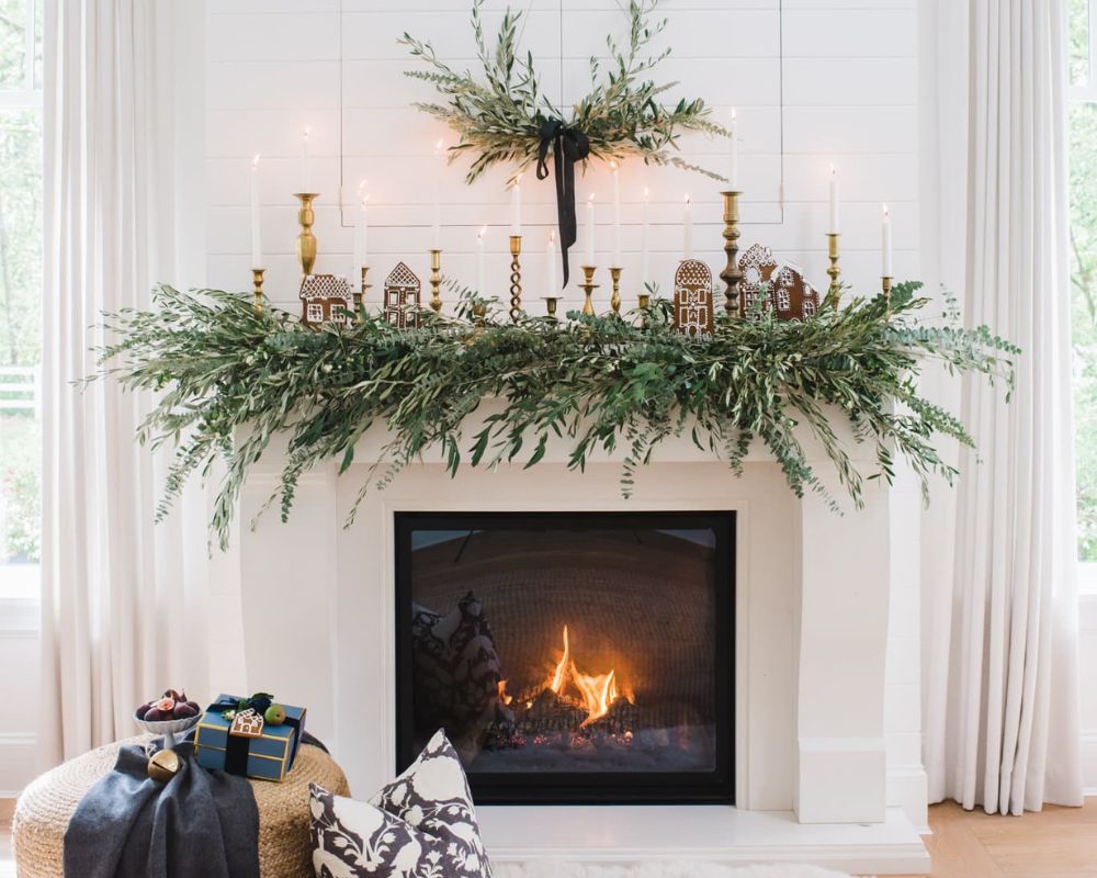Tips for Christmas Fireplace Decor