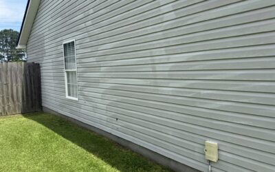 Pressure Washing Vinyl Siding: How to Clean It Safely